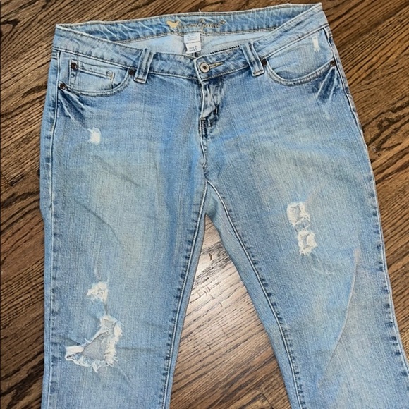 Wet Seal Jeans Distressed Light Wash Straight Jean - Picture 5 of 13